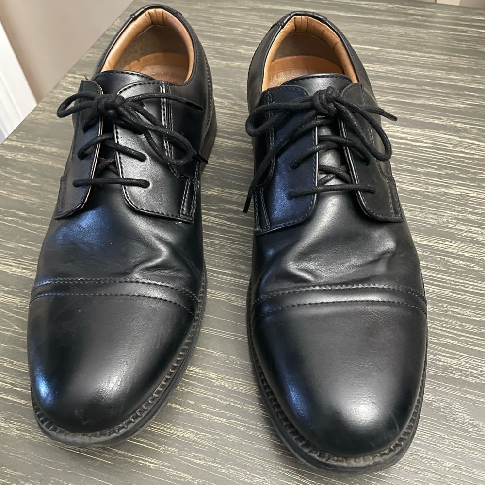 Dockers Black Leather Men's Oxfords